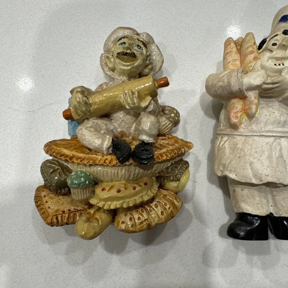 N/A vintage resin